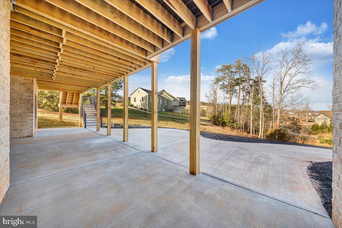 COMPASS COVE - Residential