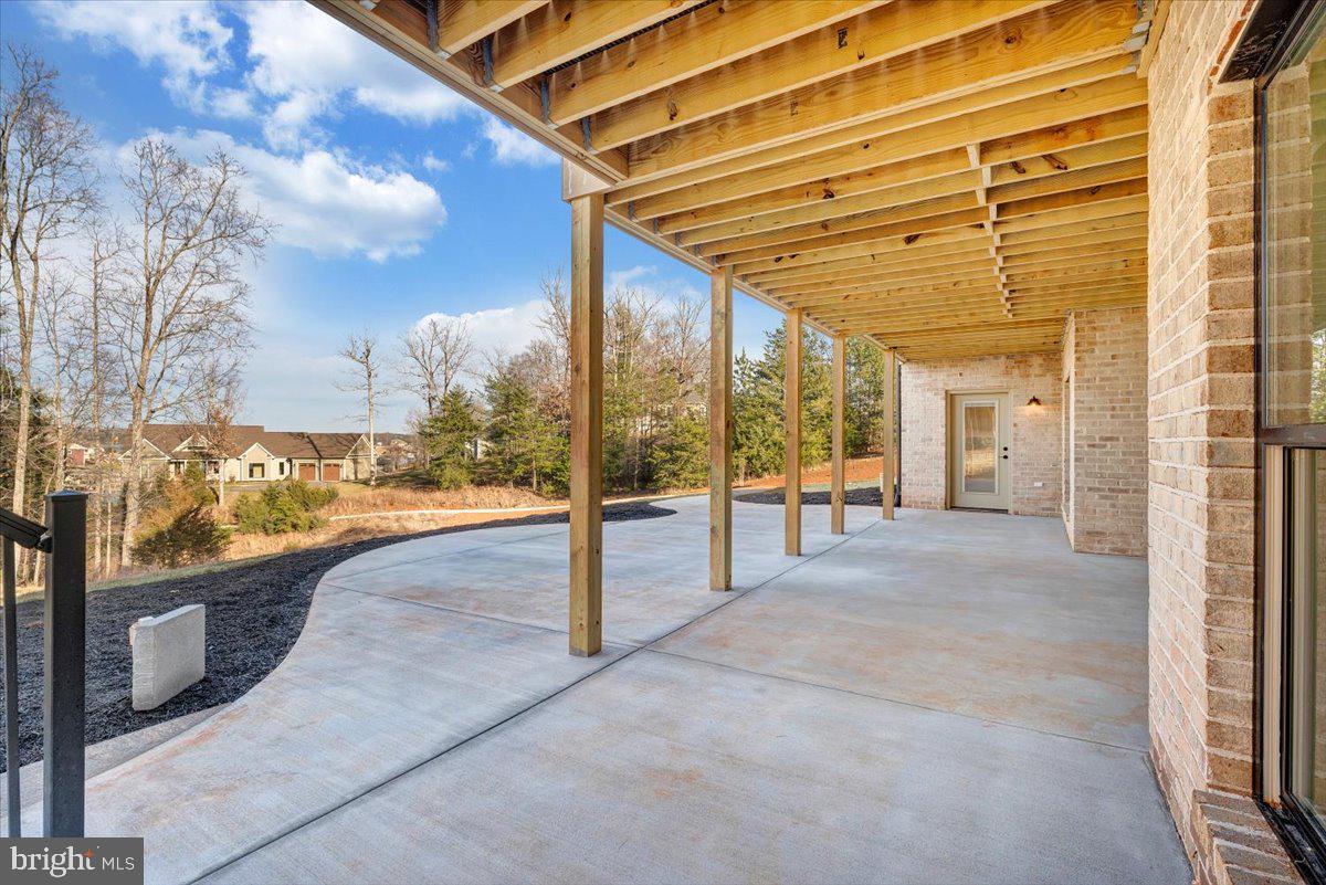 COMPASS COVE - Residential