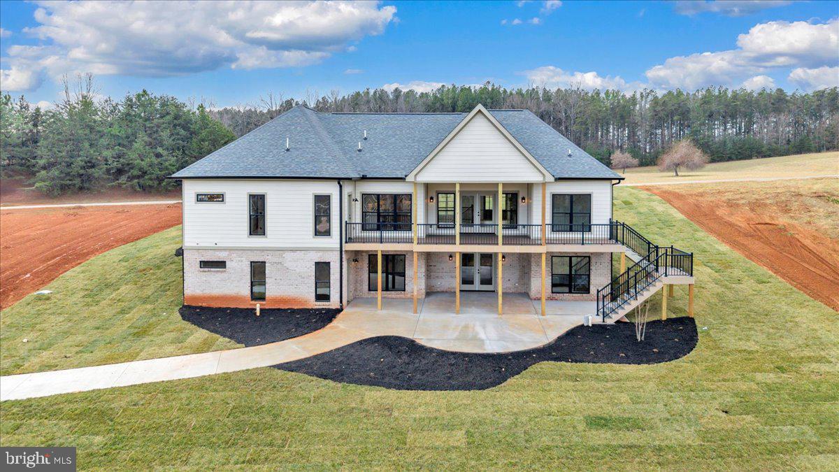 COMPASS COVE - Residential