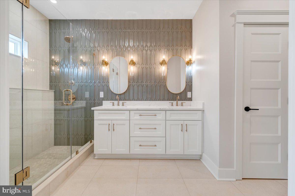 COMPASS COVE - Residential