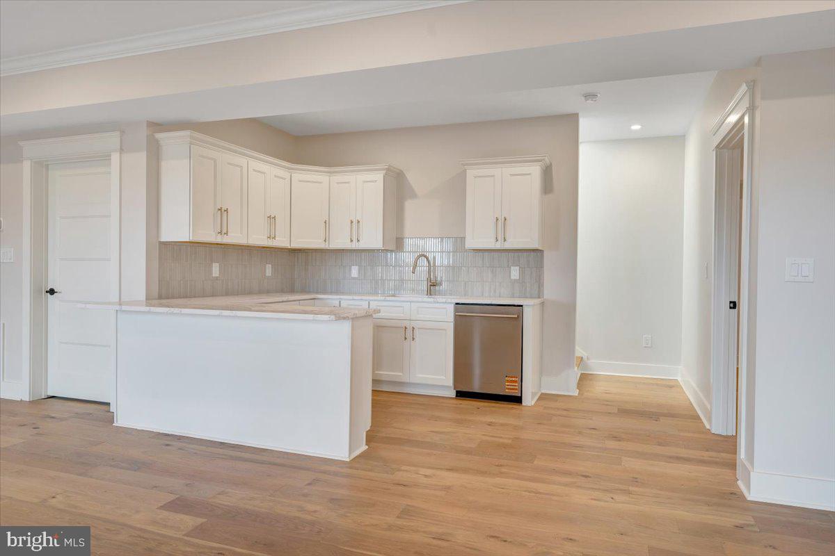 COMPASS COVE - Residential