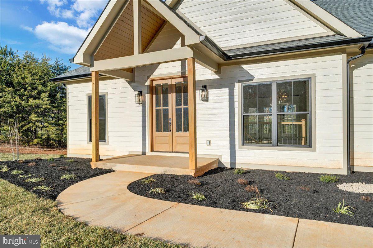 COMPASS COVE - Residential