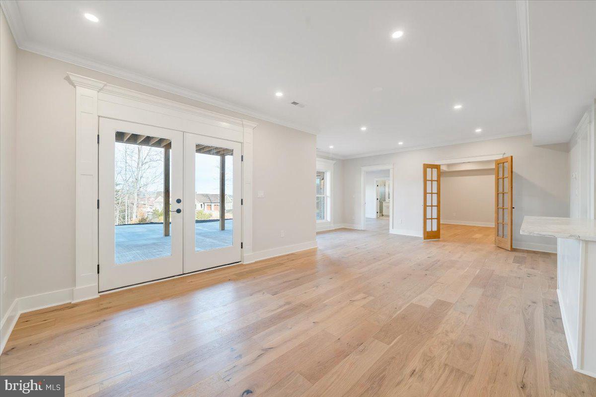 COMPASS COVE - Residential