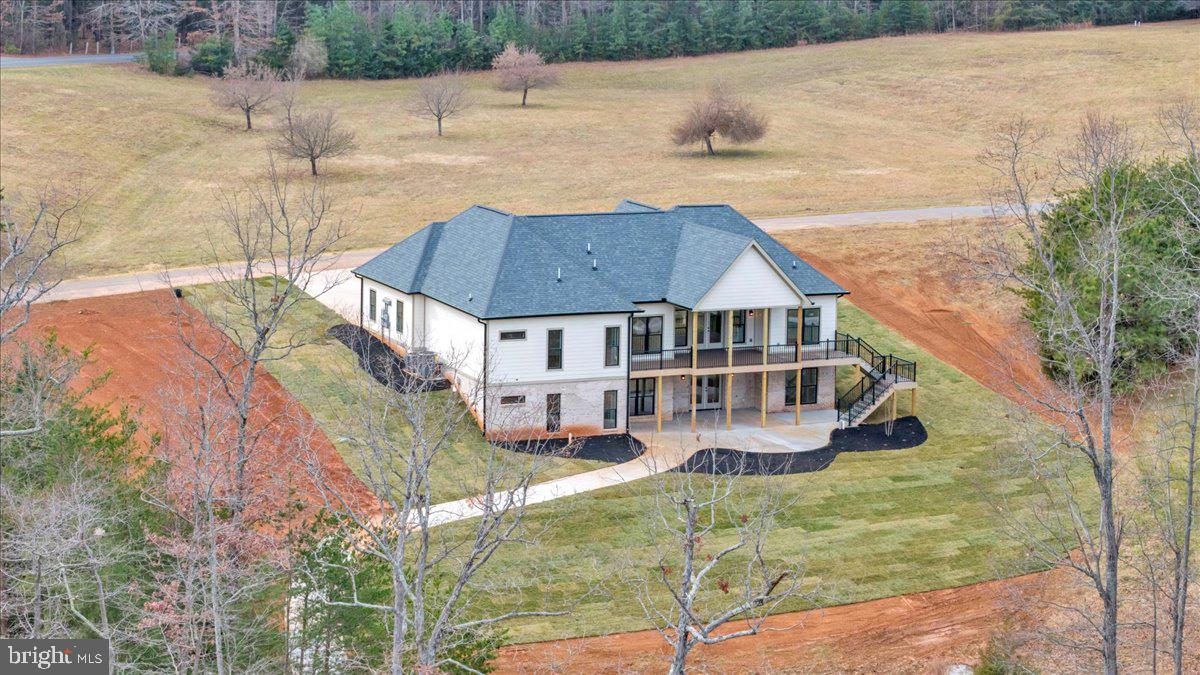 COMPASS COVE - Residential