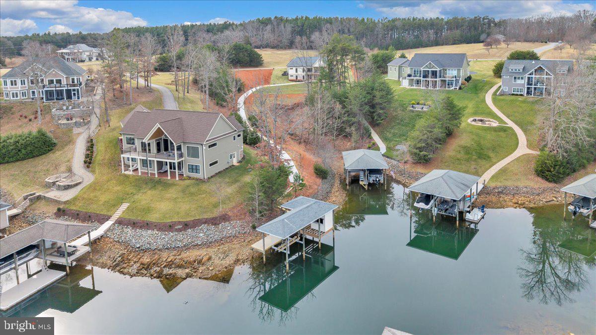 COMPASS COVE - Residential
