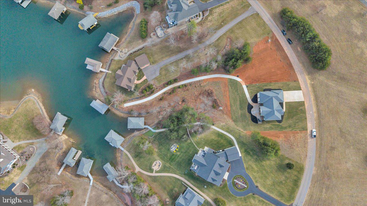 COMPASS COVE - Residential