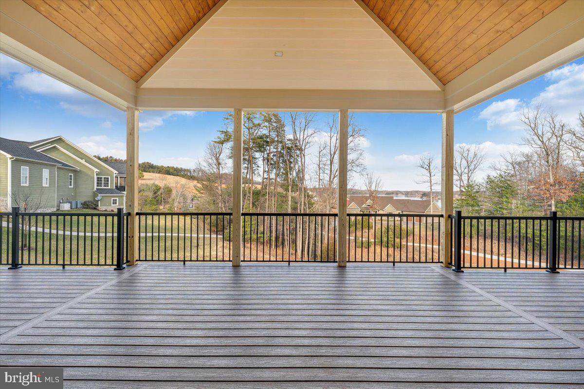 COMPASS COVE - Residential