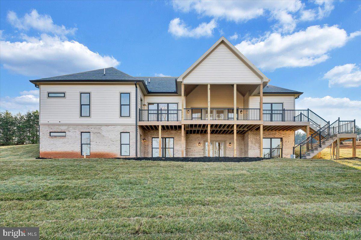 COMPASS COVE - Residential