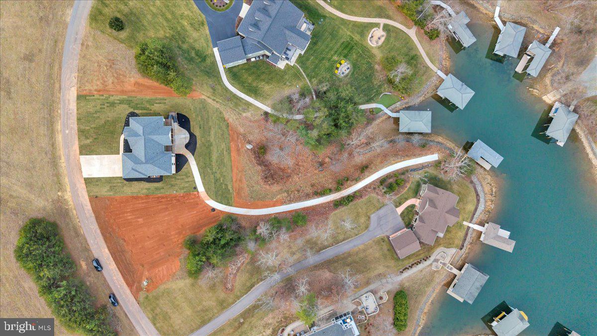 COMPASS COVE - Residential