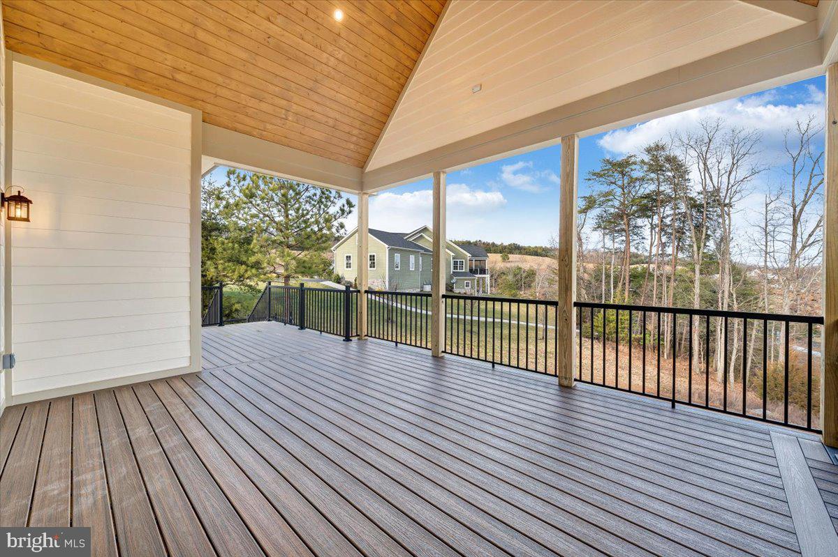 COMPASS COVE - Residential