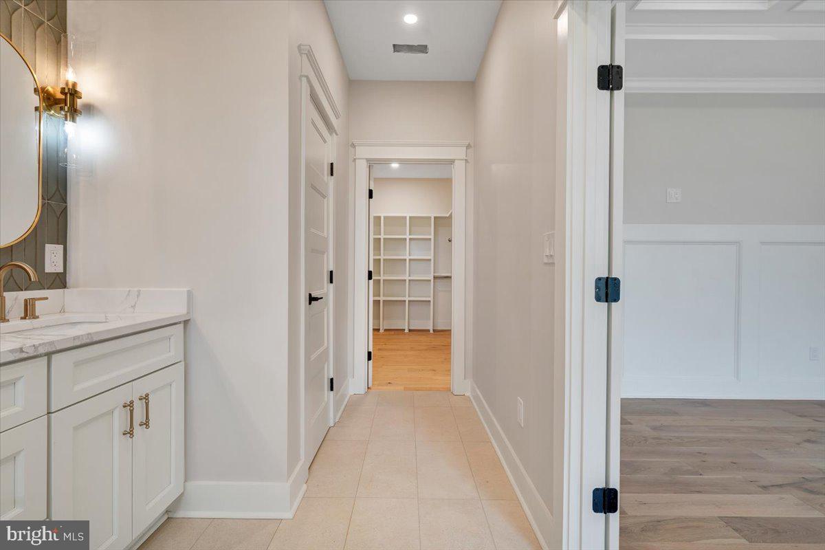 COMPASS COVE - Residential
