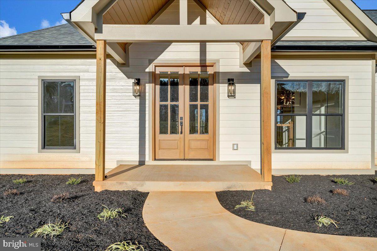 COMPASS COVE - Residential