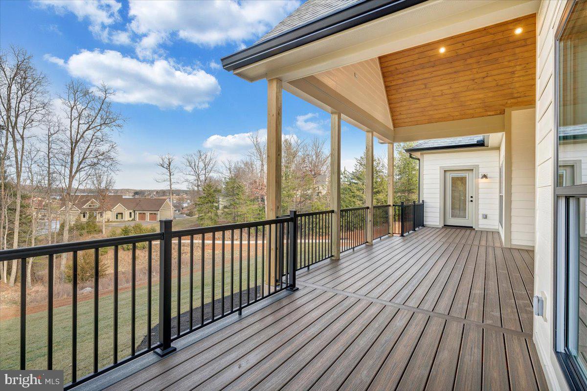 COMPASS COVE - Residential