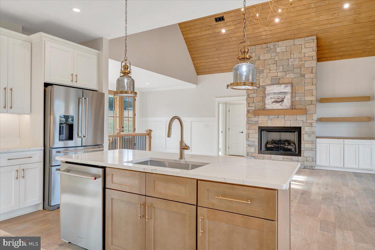 COMPASS COVE - Residential