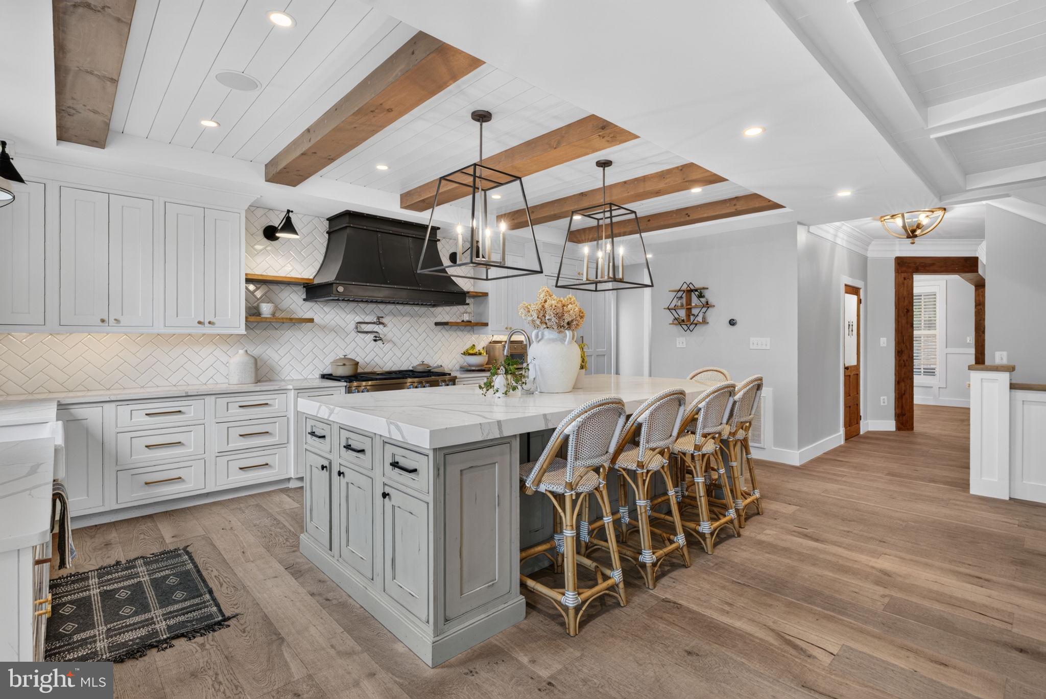 LAKELANDS - Residential