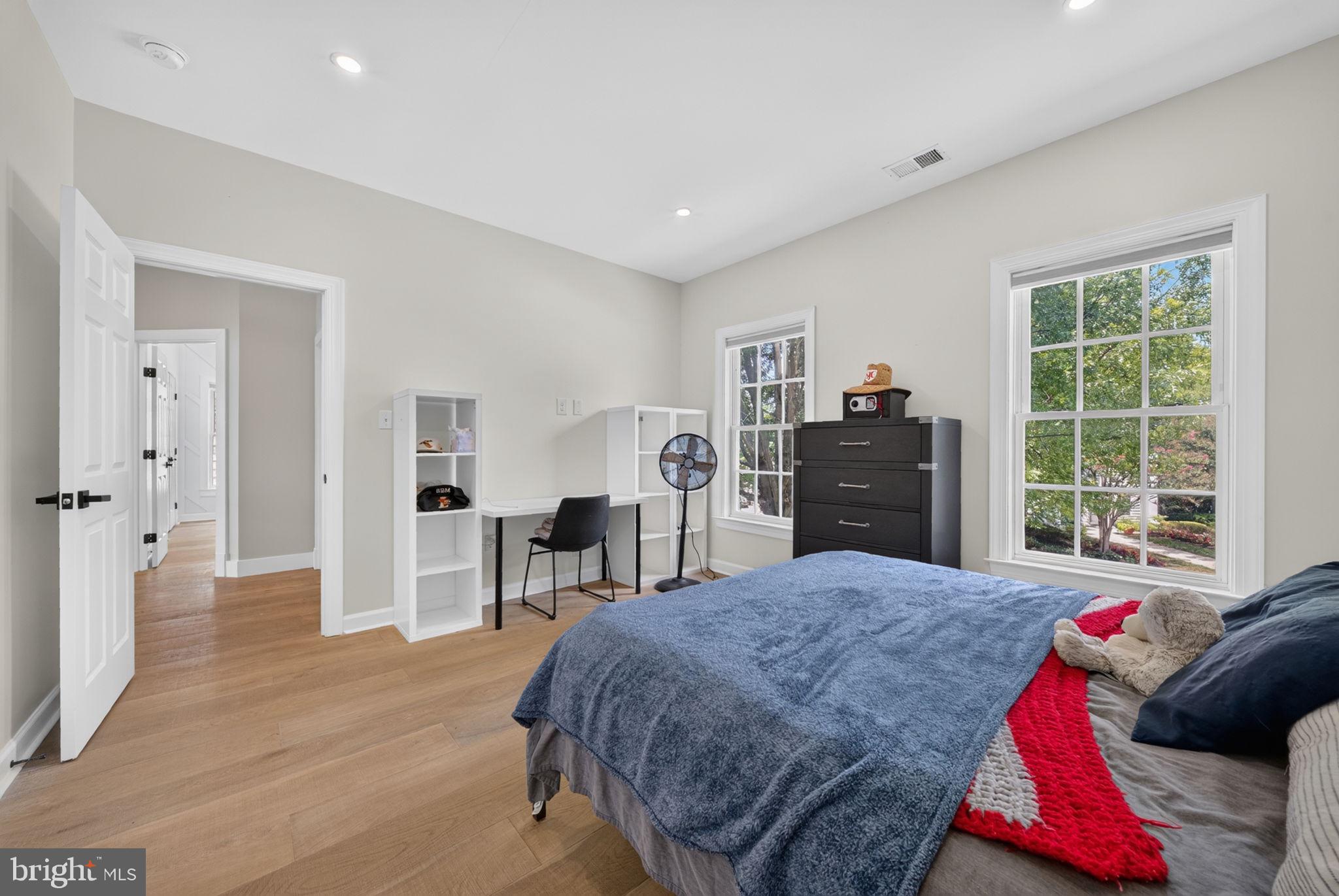 LAKELANDS - Residential