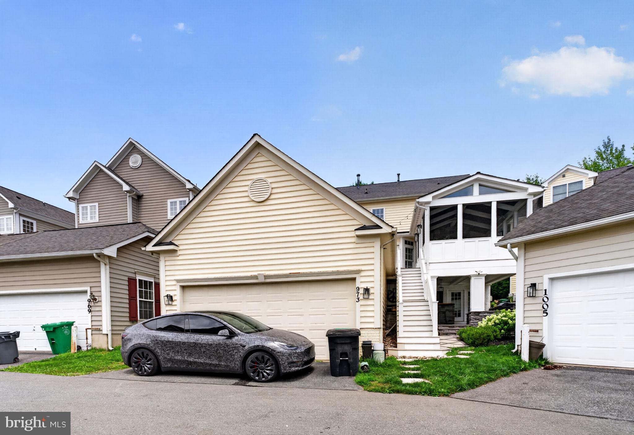 LAKELANDS - Residential
