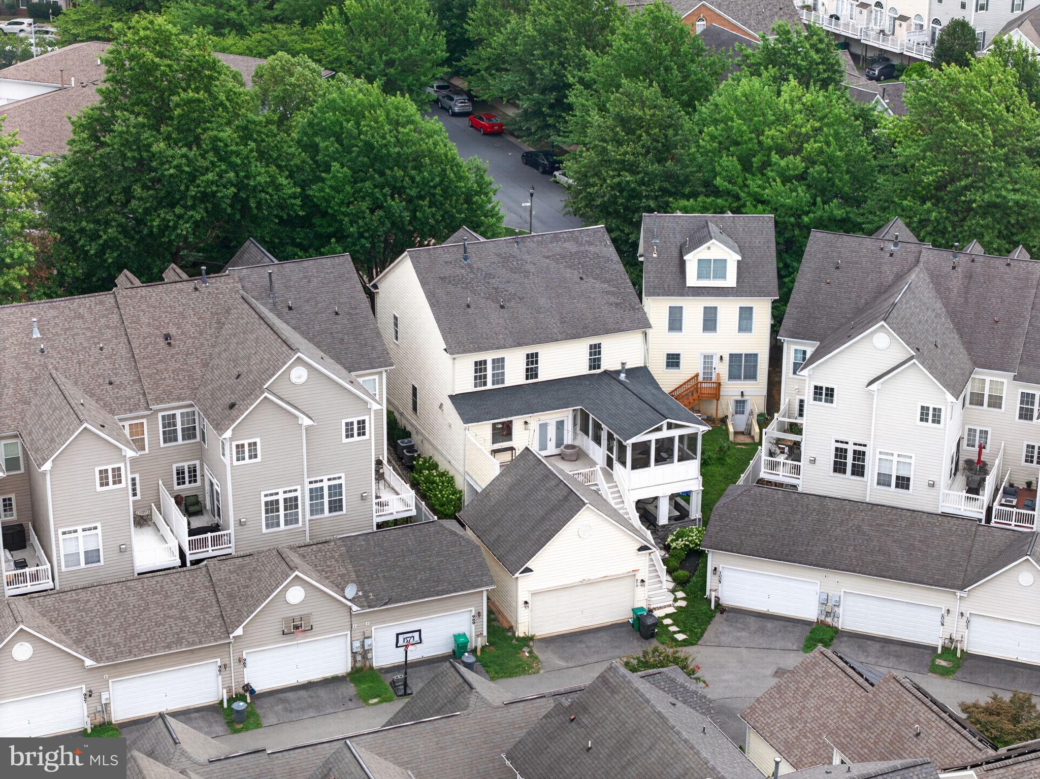 LAKELANDS - Residential
