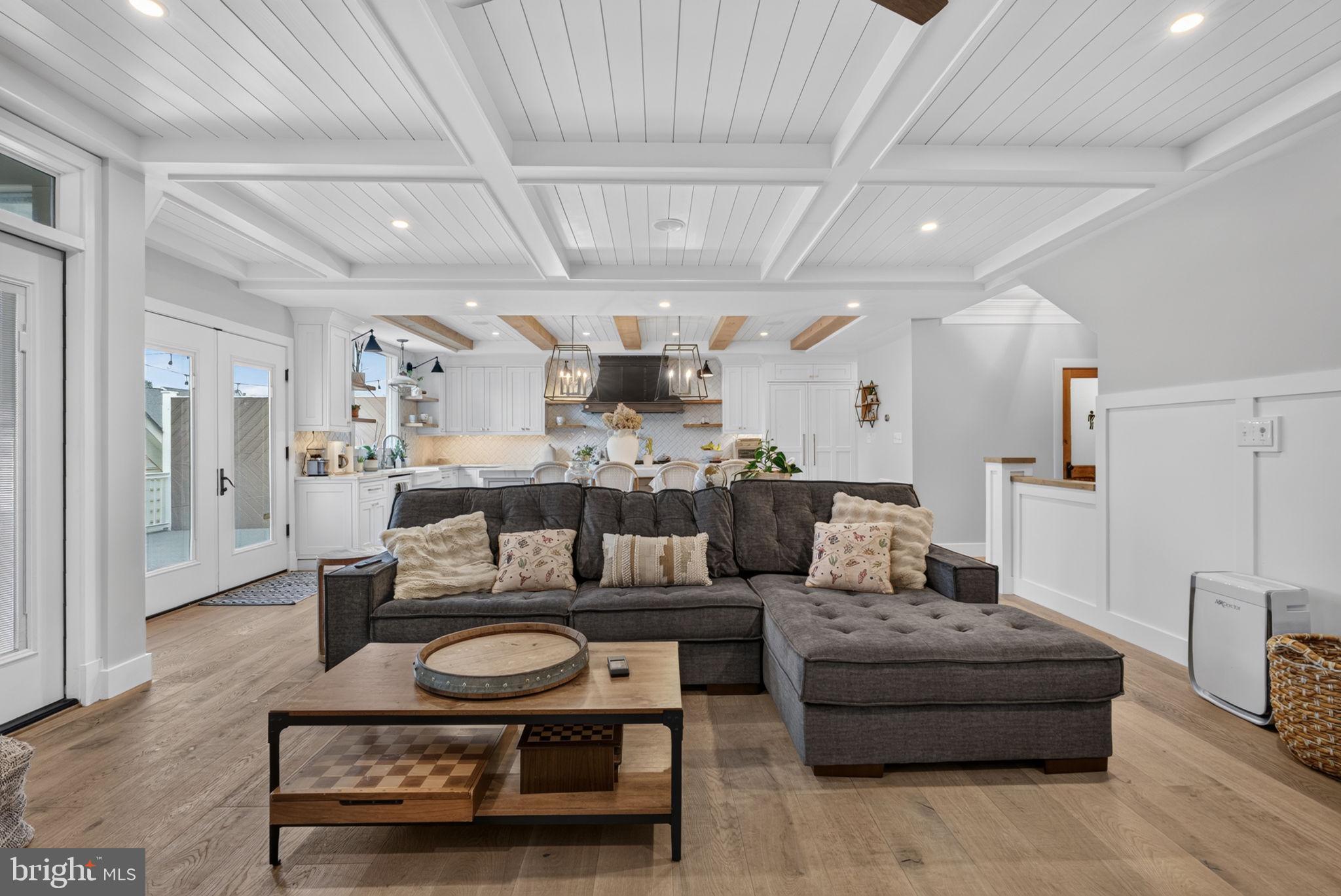 LAKELANDS - Residential
