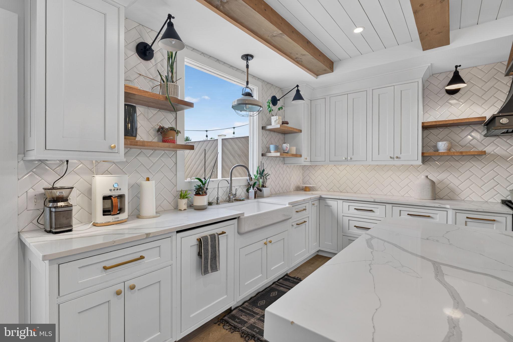 LAKELANDS - Residential