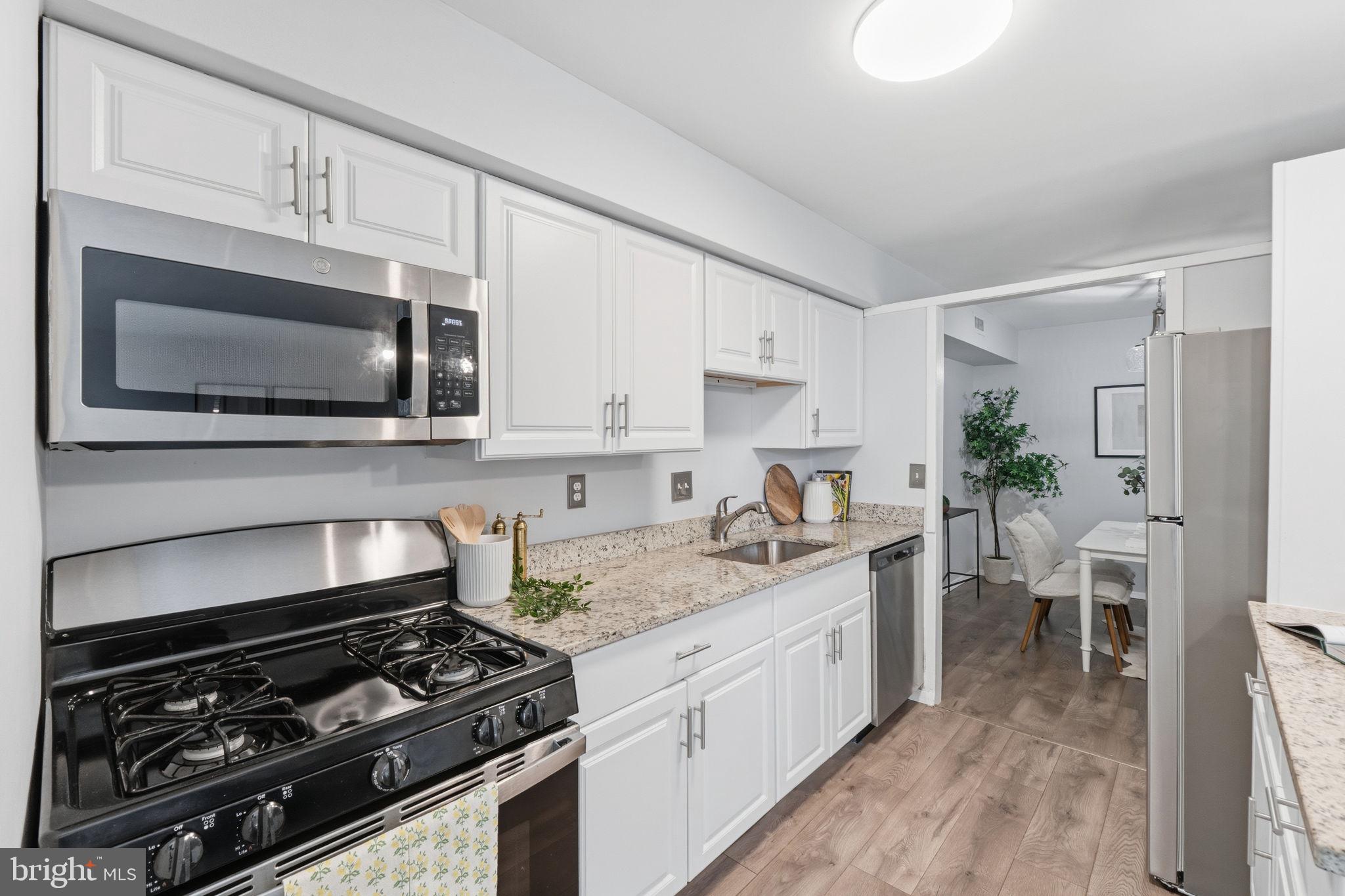 SPRING LAKE GARDEN CONDOMINIUM - Residential