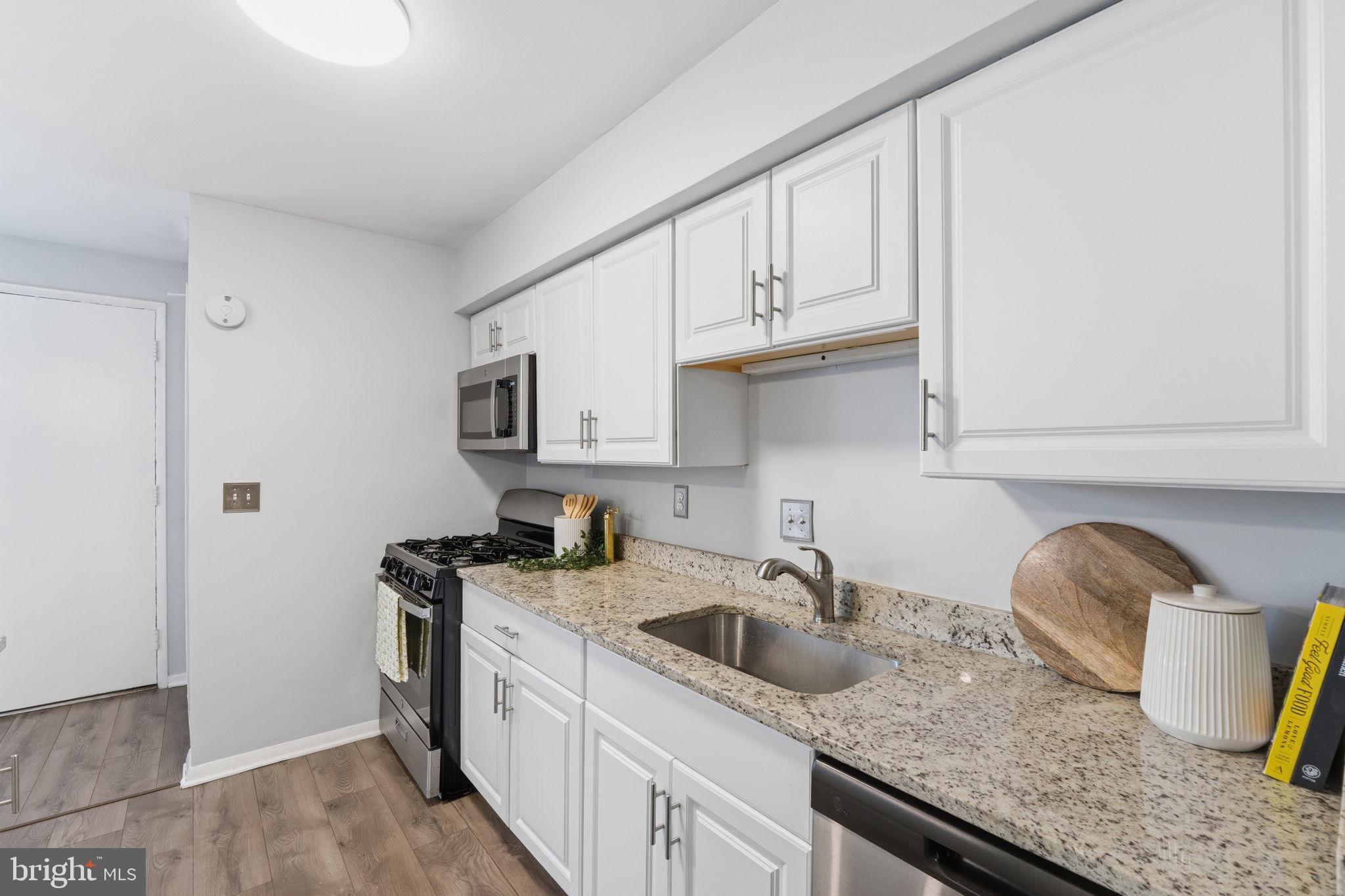 SPRING LAKE GARDEN CONDOMINIUM - Residential