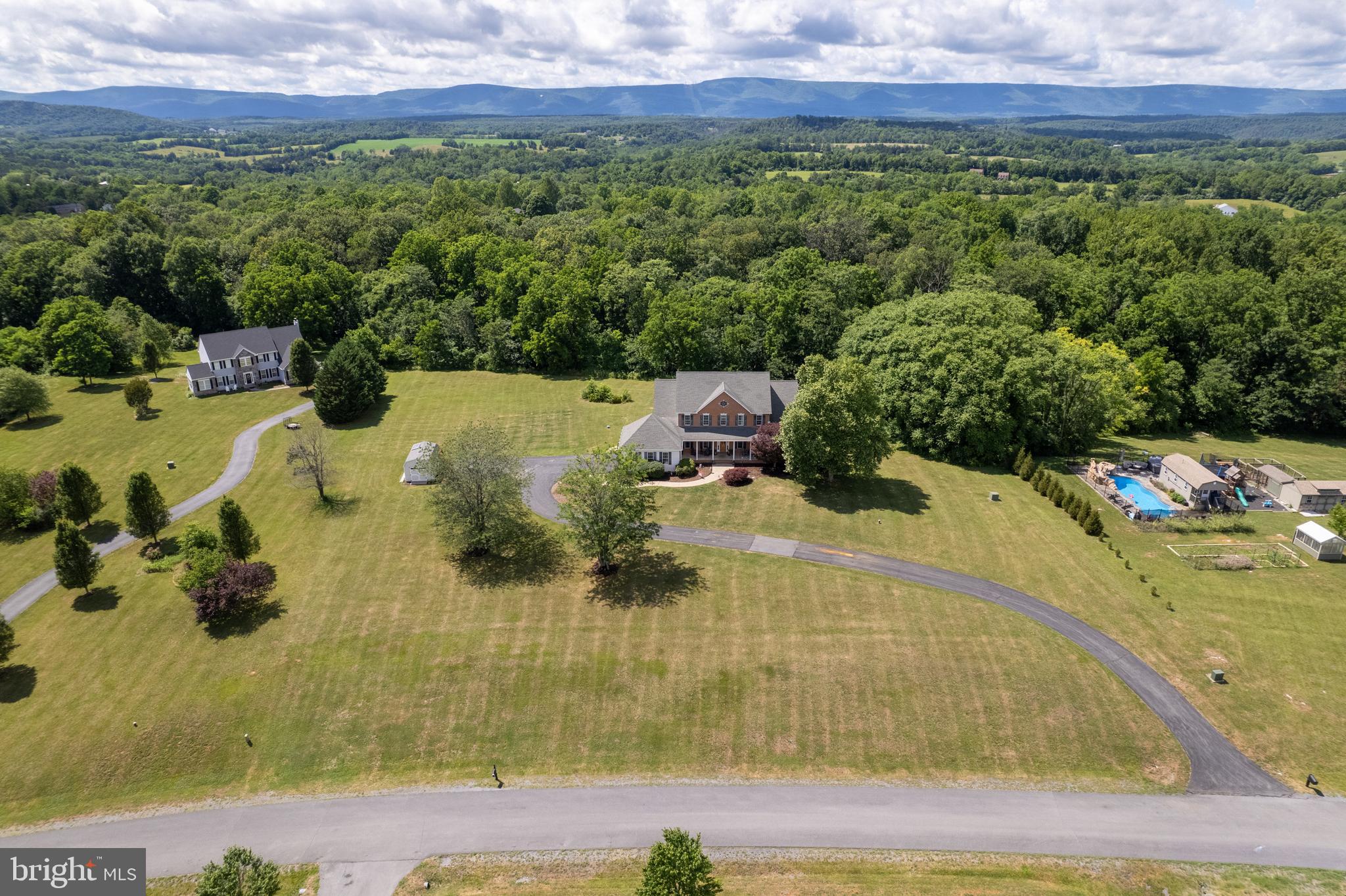 CHIMNEY HILL ESTATES - Residential