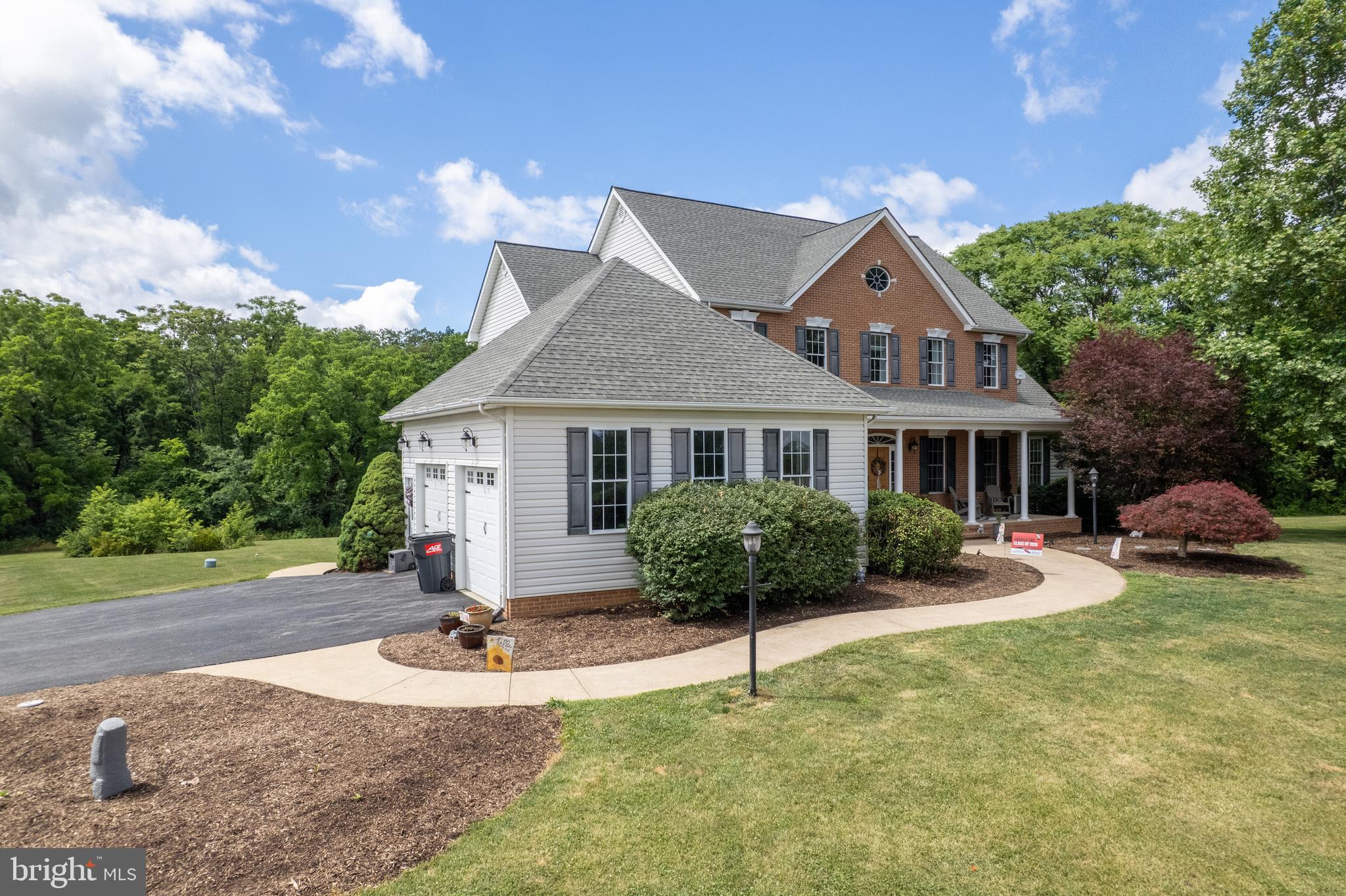 CHIMNEY HILL ESTATES - Residential