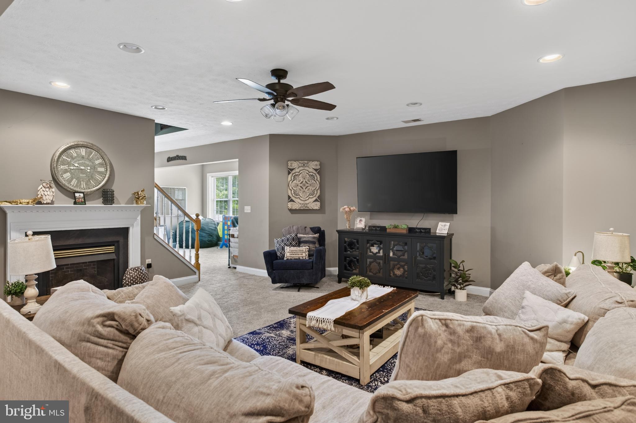CHIMNEY HILL ESTATES - Residential