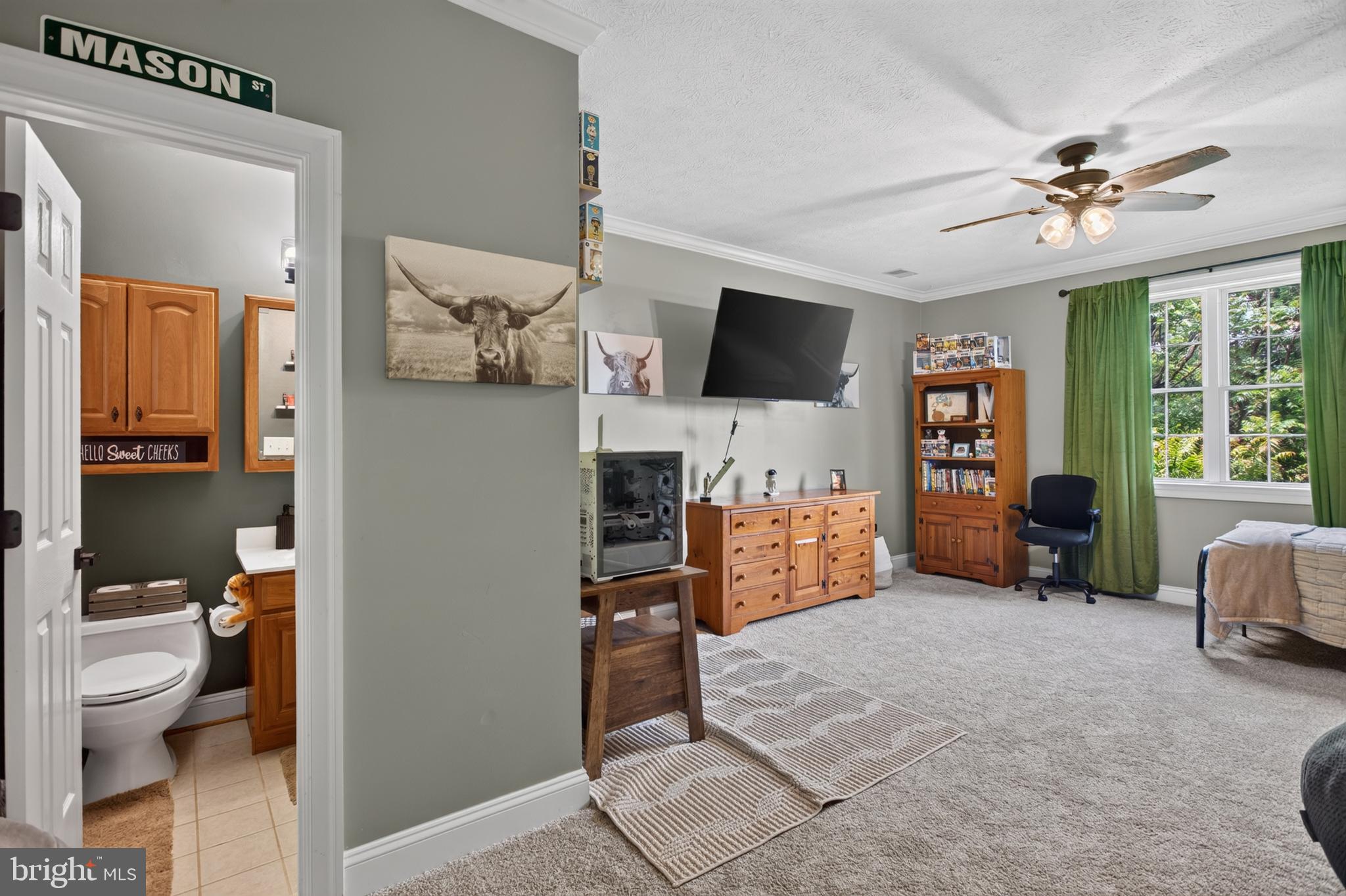 CHIMNEY HILL ESTATES - Residential