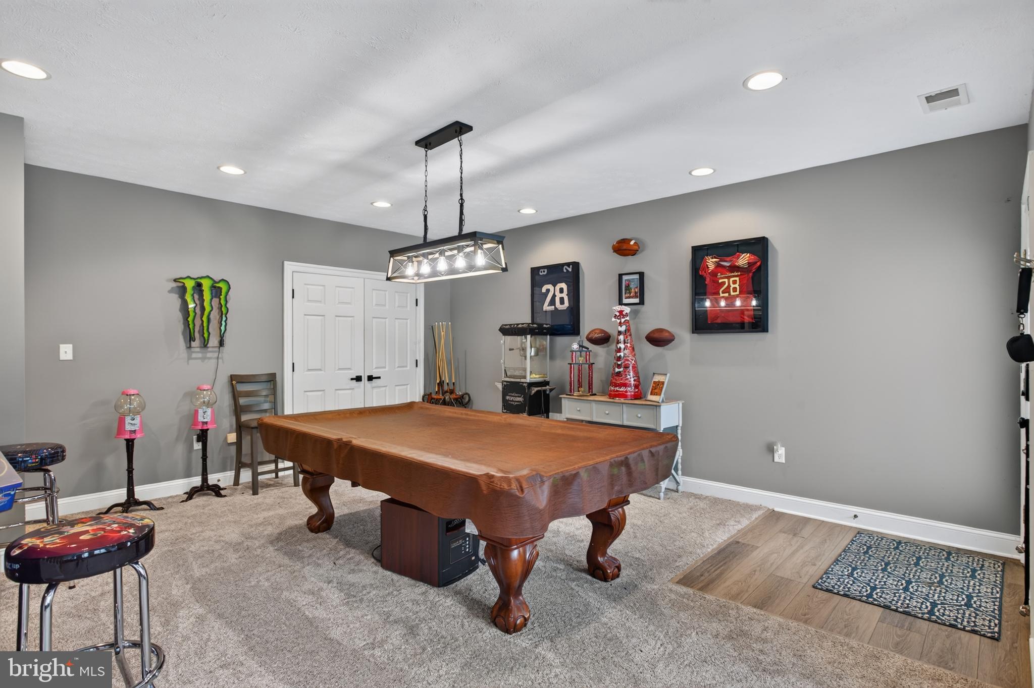 CHIMNEY HILL ESTATES - Residential