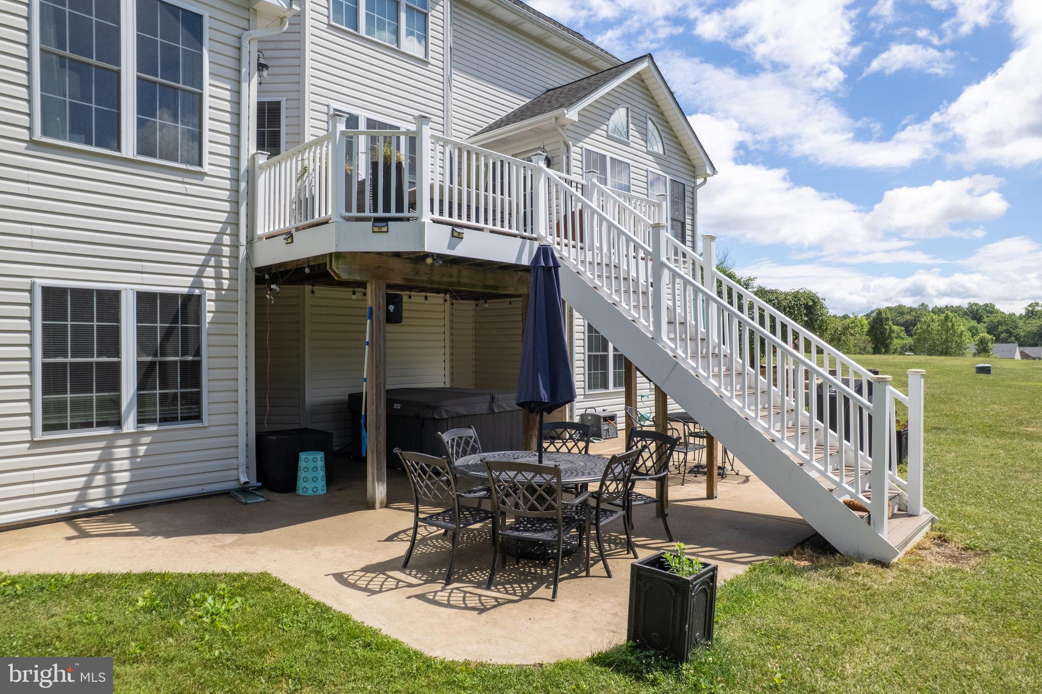 CHIMNEY HILL ESTATES - Residential
