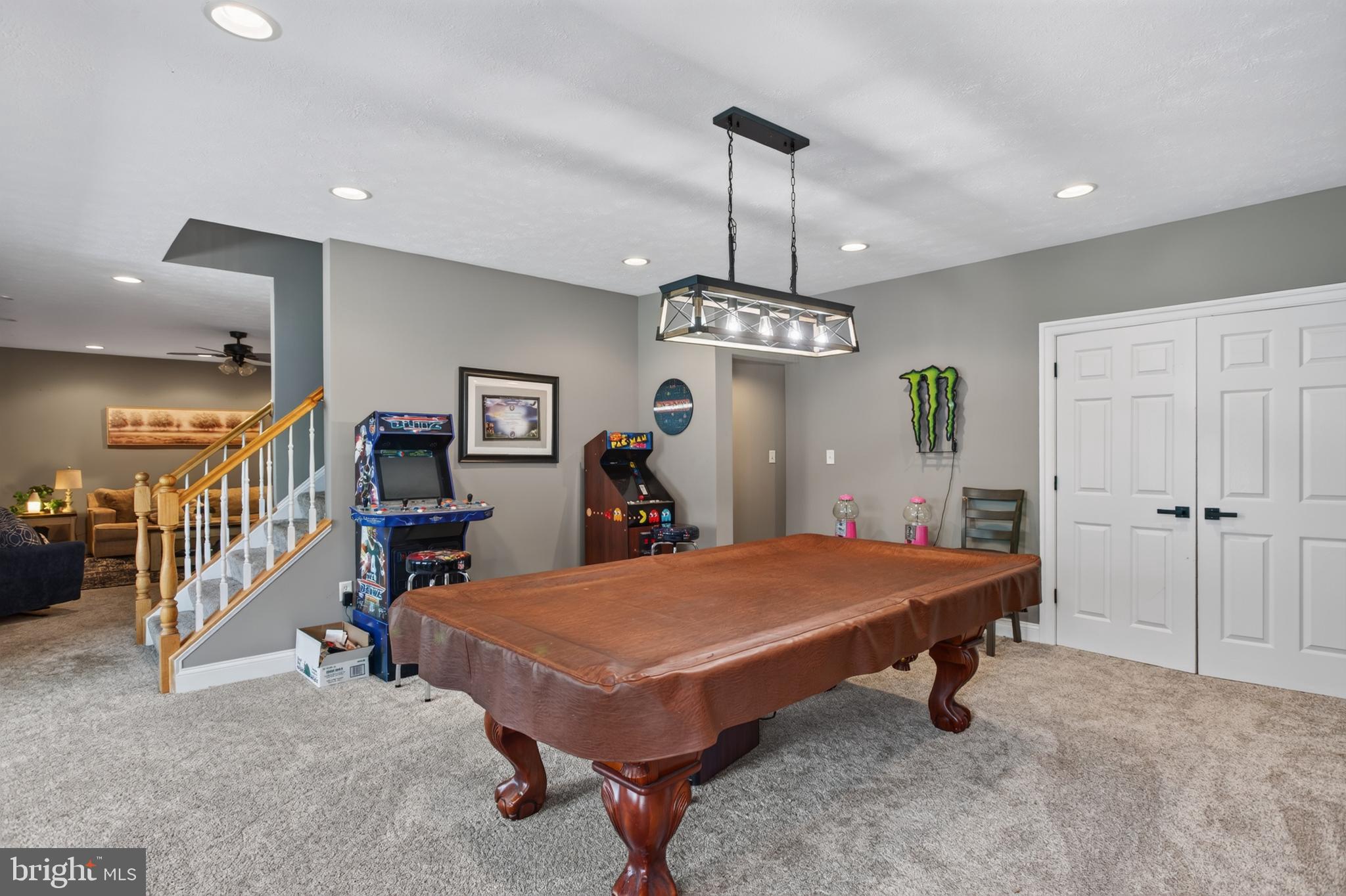 CHIMNEY HILL ESTATES - Residential