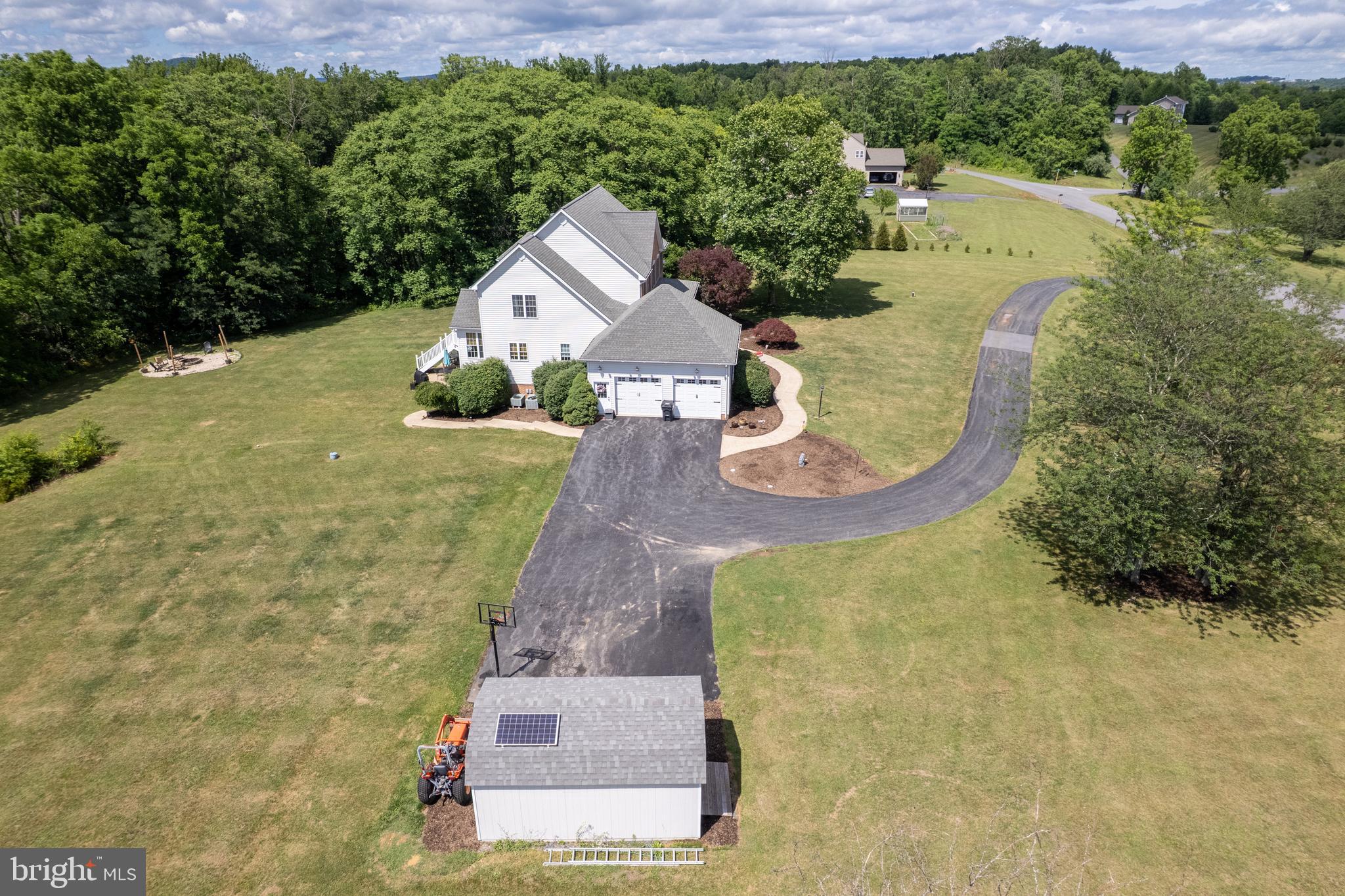 CHIMNEY HILL ESTATES - Residential