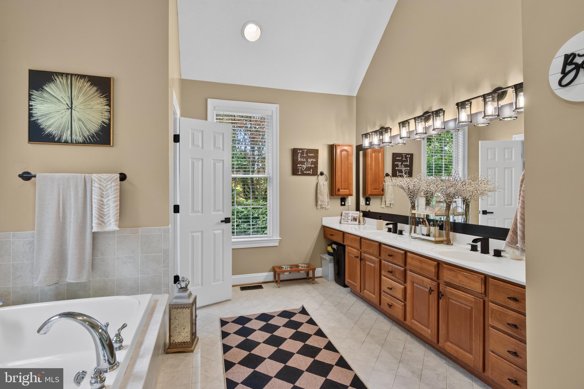 CHIMNEY HILL ESTATES - Residential