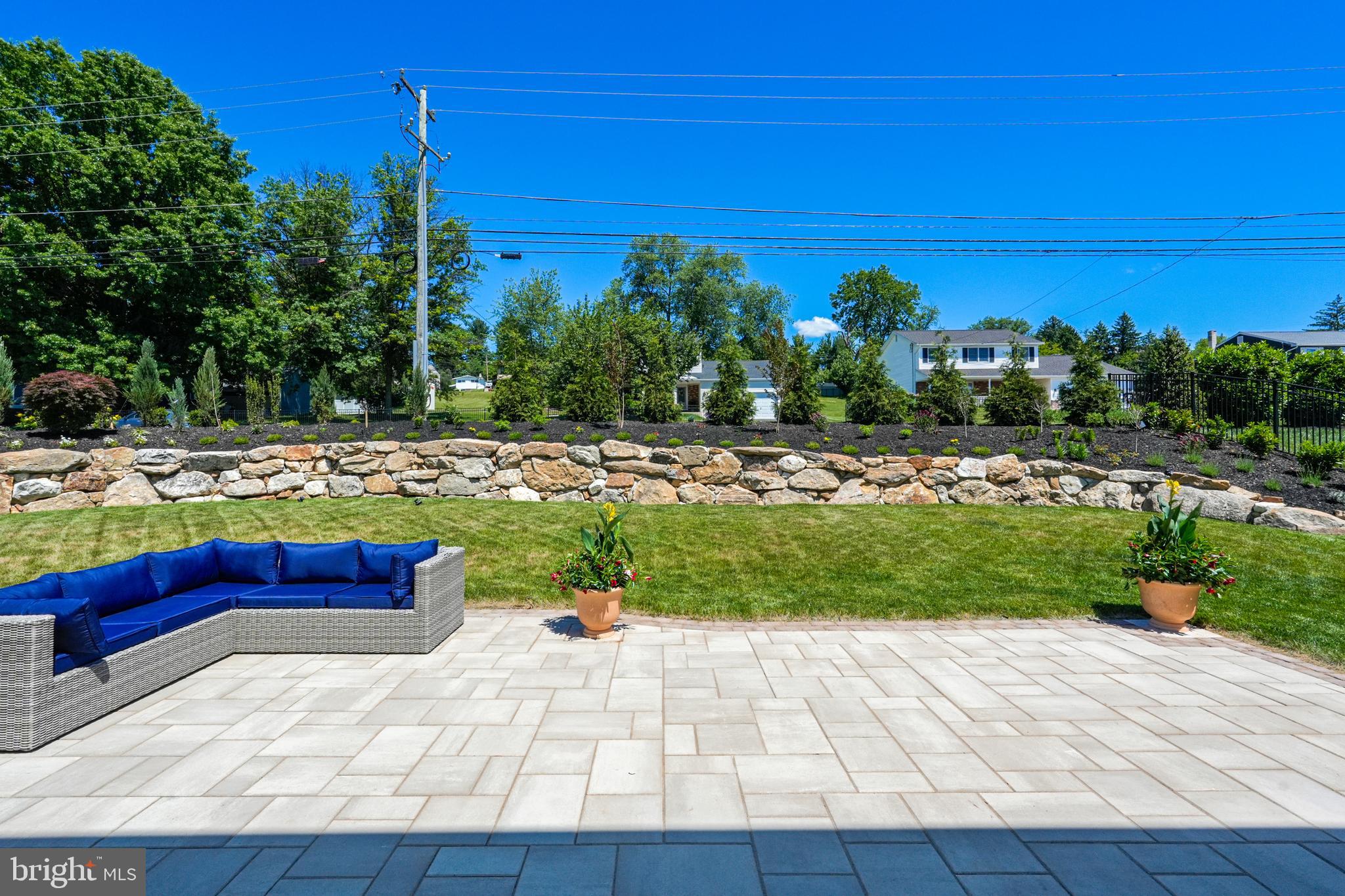 PLYMOUTH VALLEY ESTATES - Residential