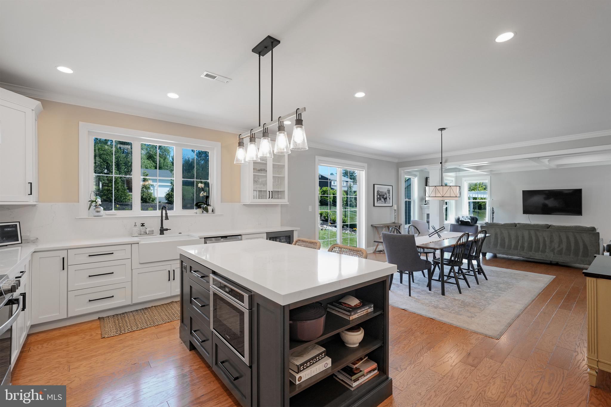 PLYMOUTH VALLEY ESTATES - Residential