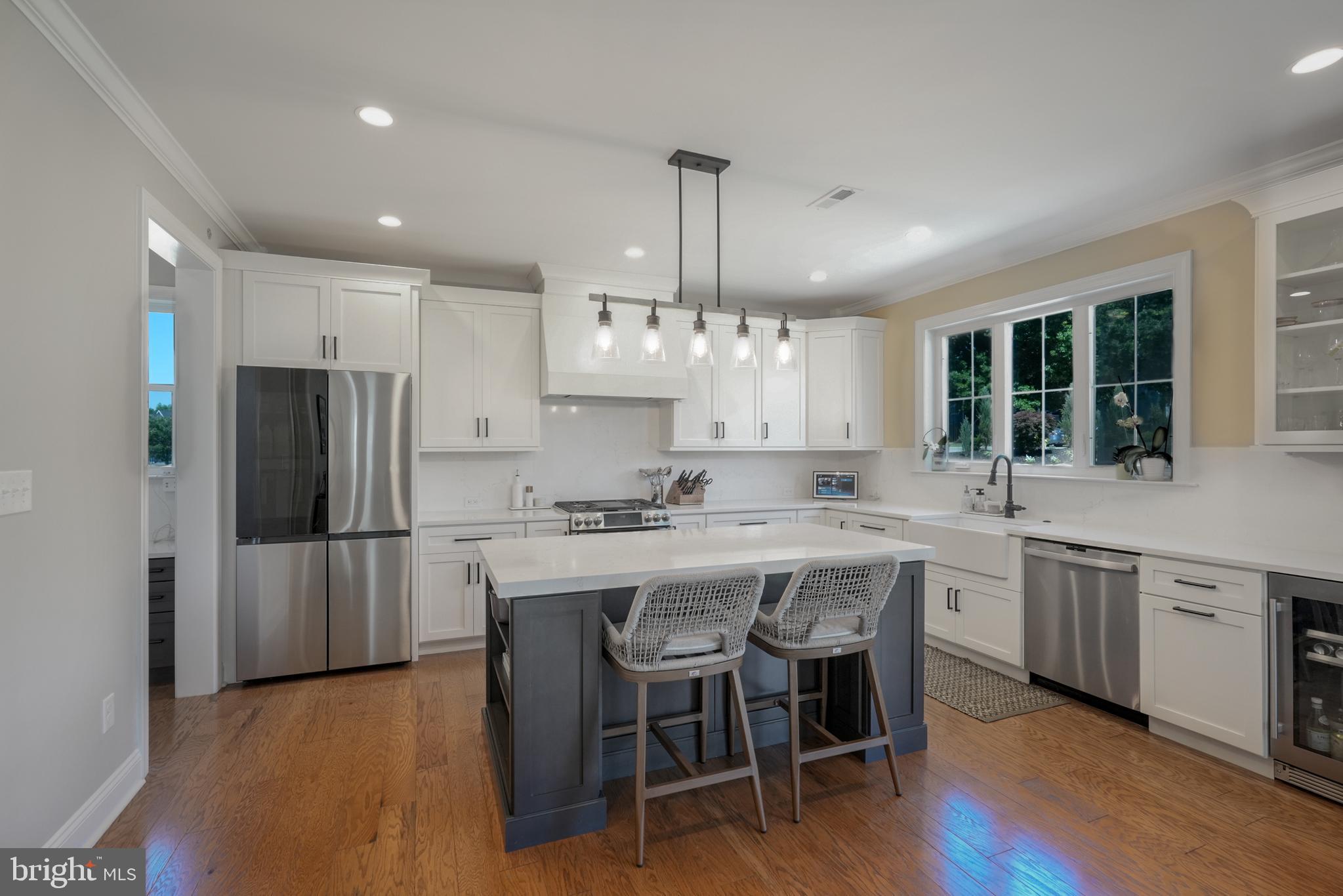 PLYMOUTH VALLEY ESTATES - Residential