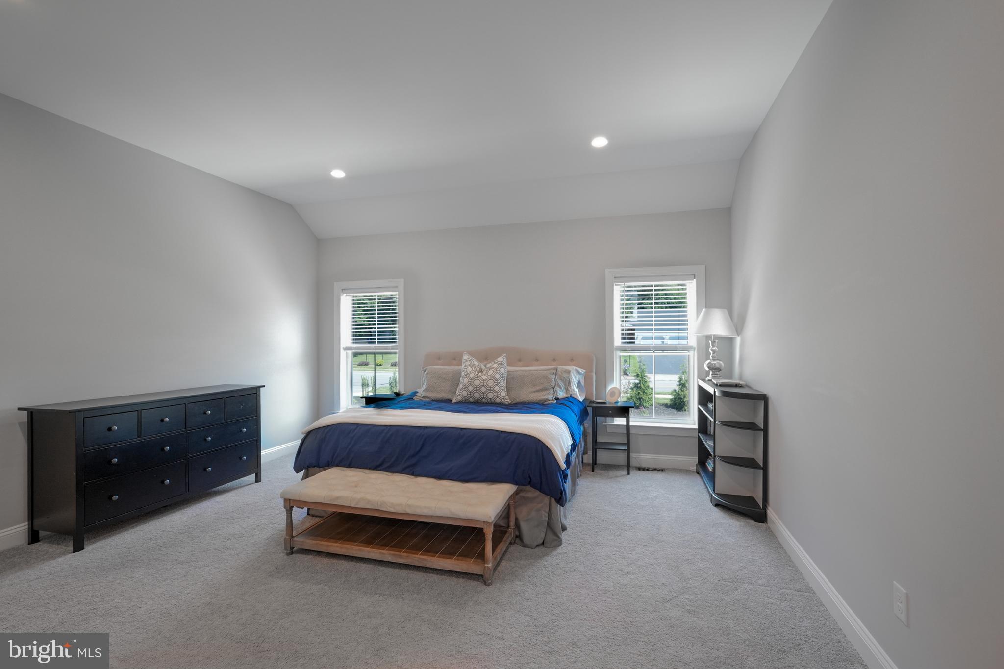 PLYMOUTH VALLEY ESTATES - Residential
