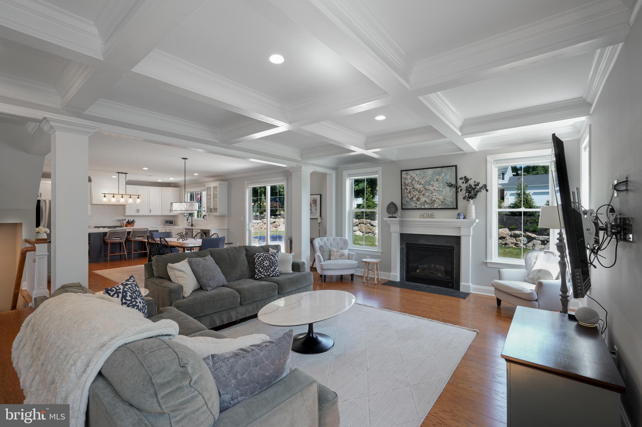 PLYMOUTH VALLEY ESTATES - Residential