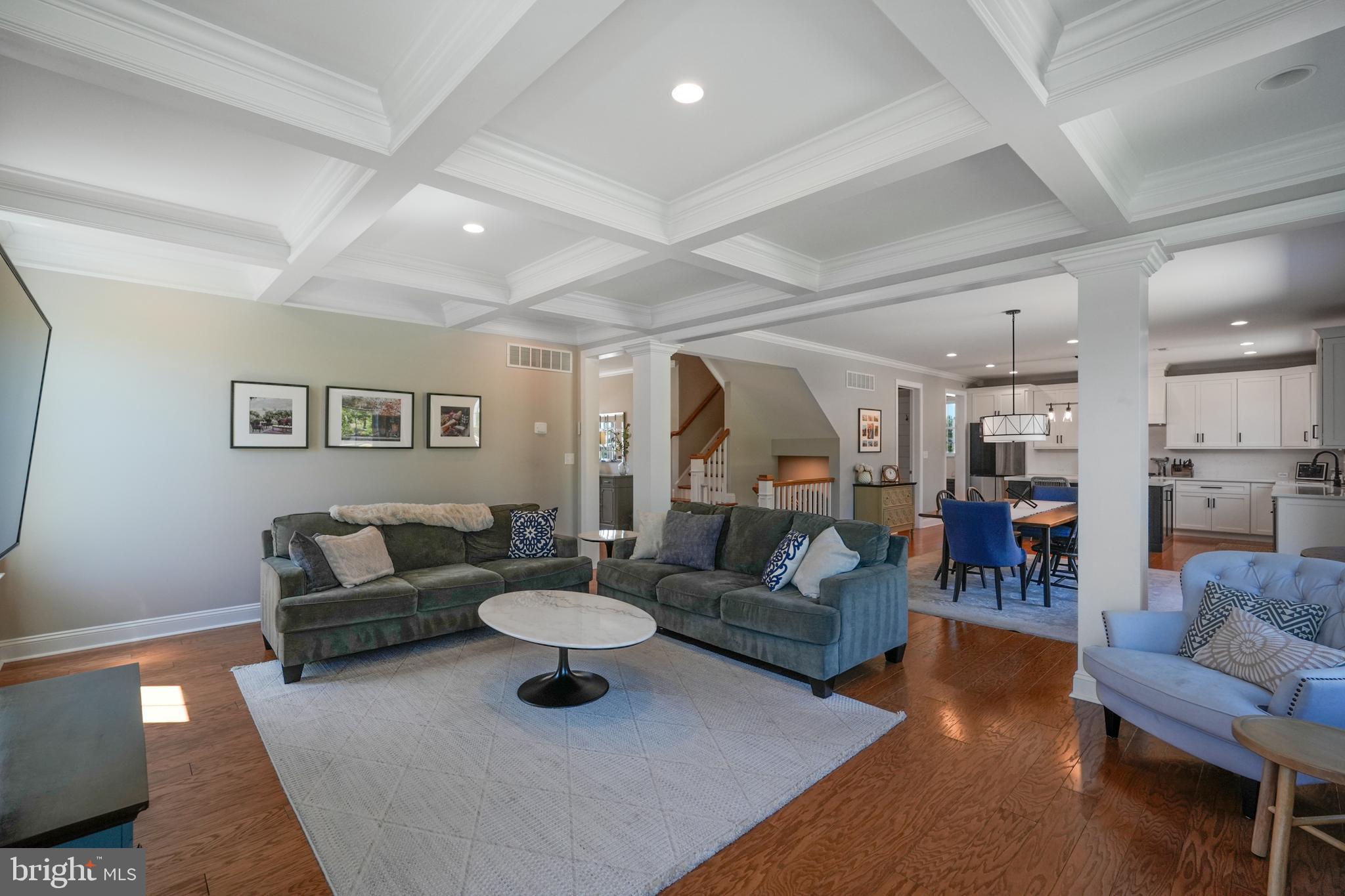 PLYMOUTH VALLEY ESTATES - Residential