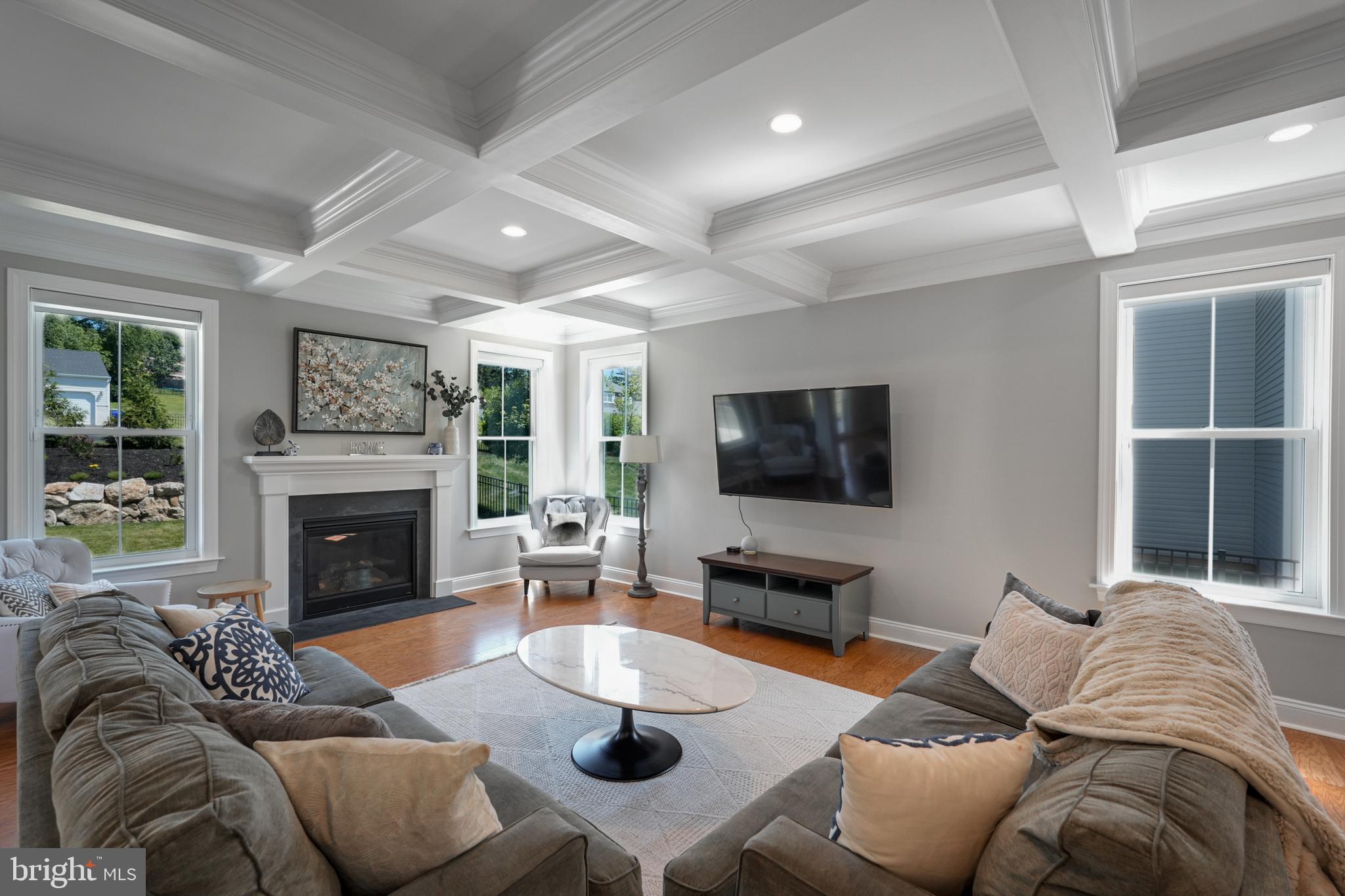 PLYMOUTH VALLEY ESTATES - Residential