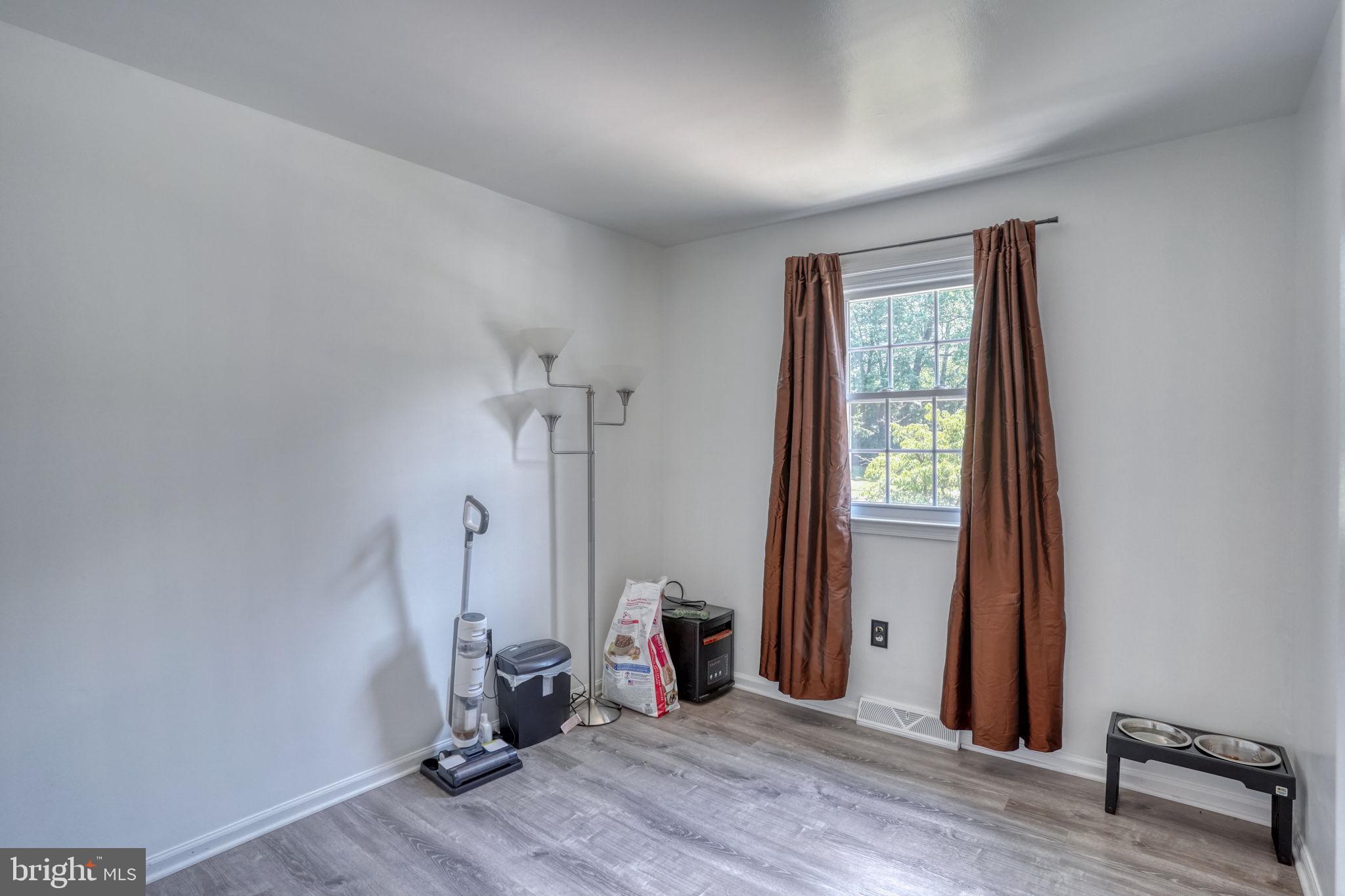 GLASGOW PINES - Residential