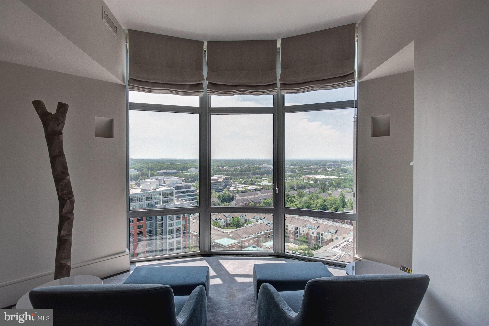MIDTOWN AT RESTON TOWN CENTER - Residential