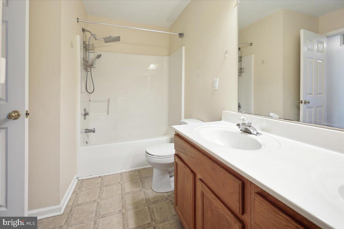 CHESAPEAKE LANDING - Residential