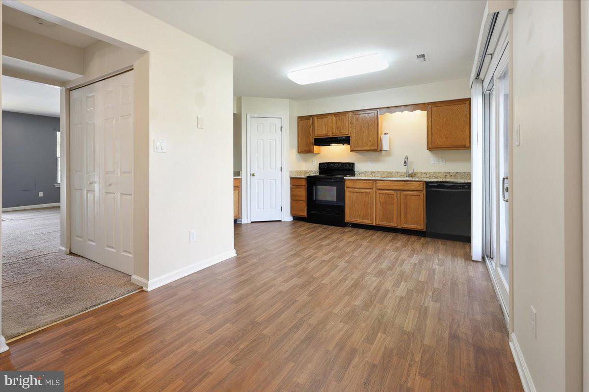 CHESAPEAKE LANDING - Residential