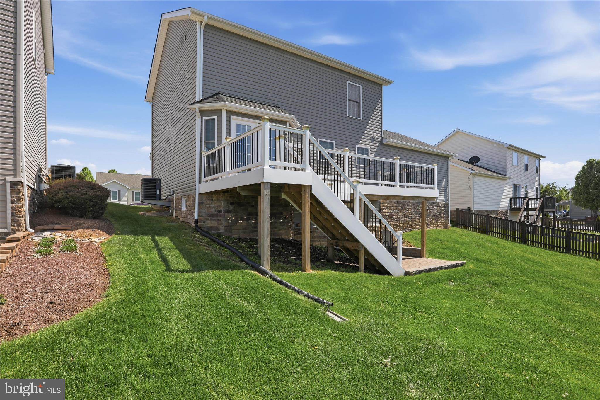 RED HILL - Residential