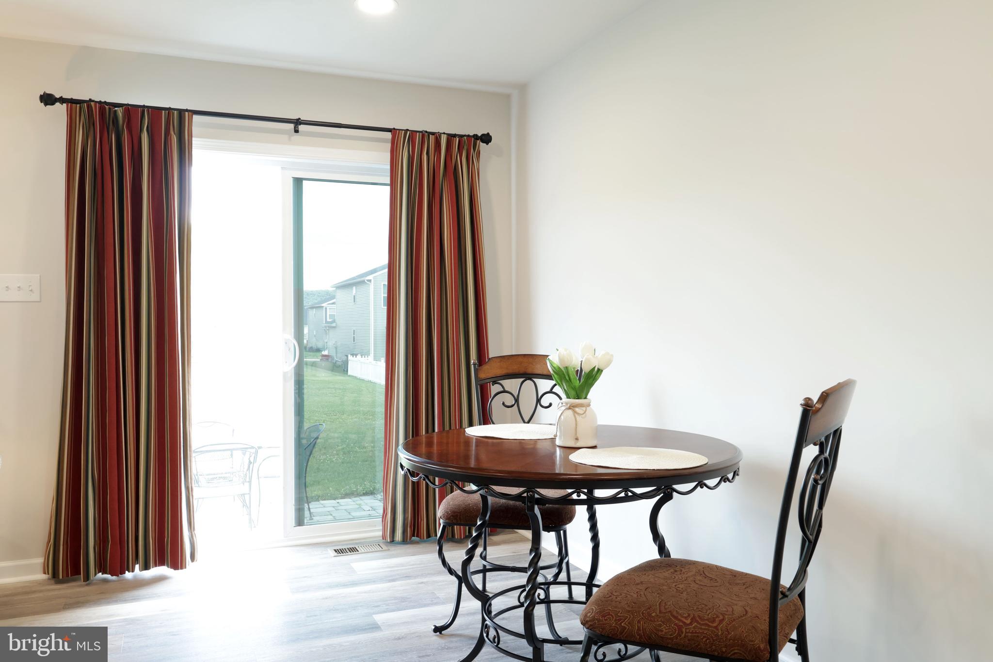 GRAYS POINTE - Residential