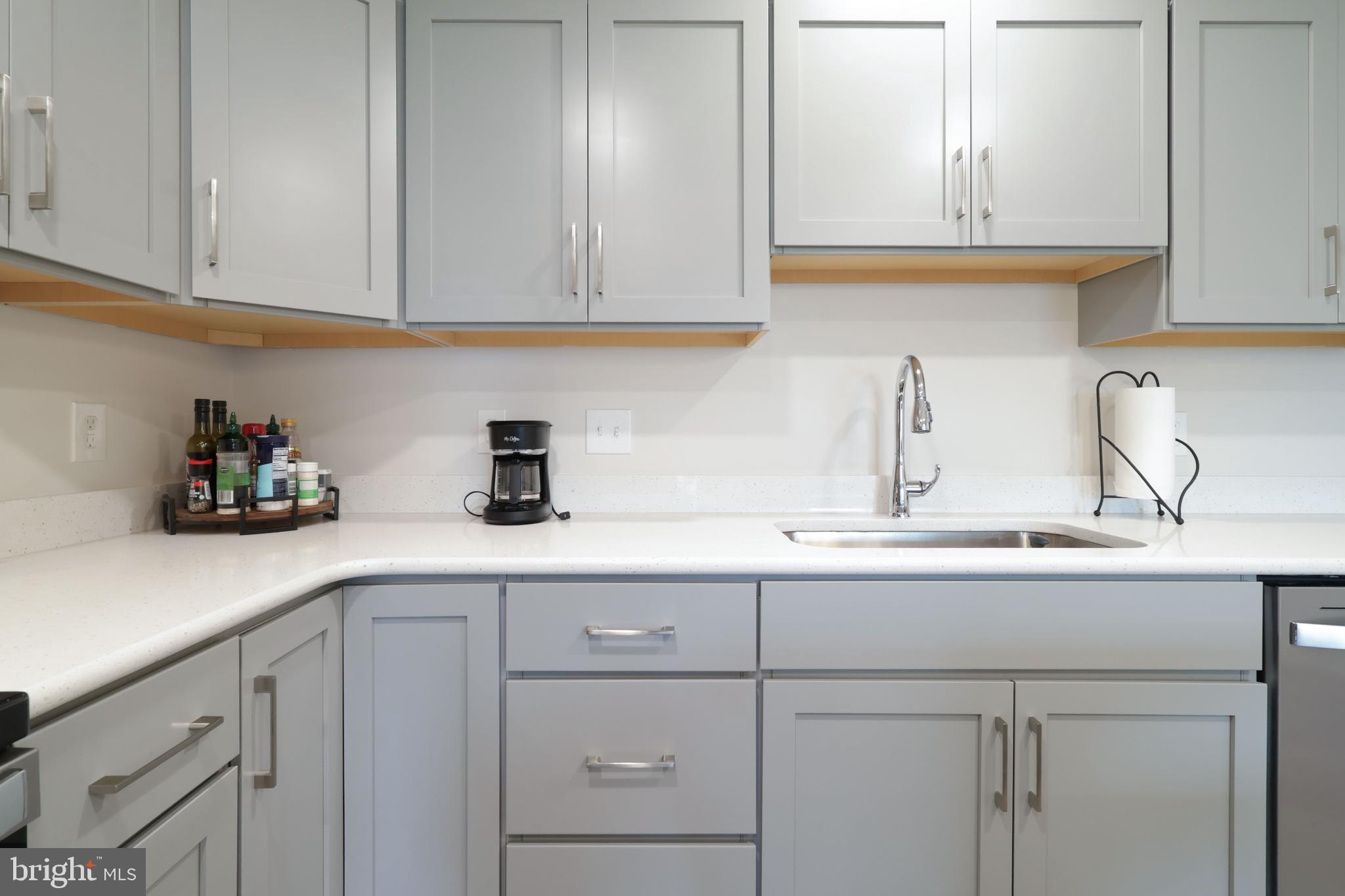 GRAYS POINTE - Residential