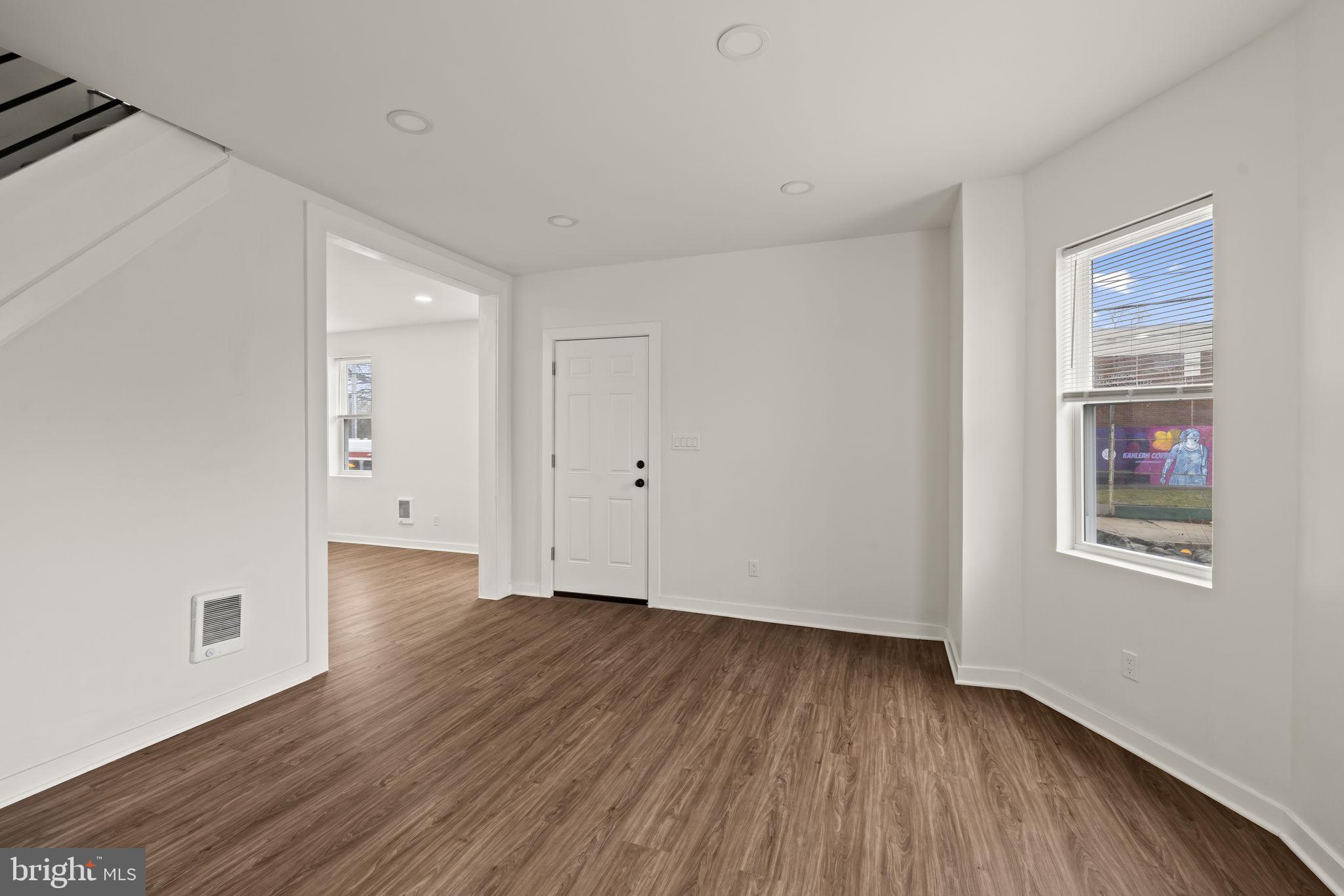 NORTHWOOD - Residential